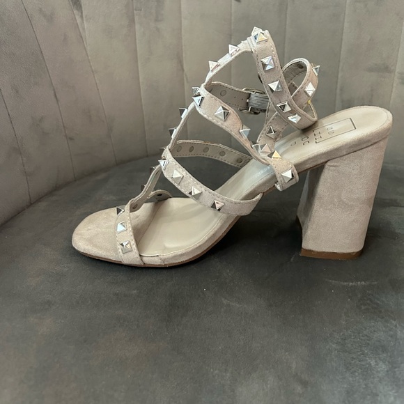 COPY - ShuShop Huici Heels - Size 6.5 - Grey Suede - Picture 3 of 7